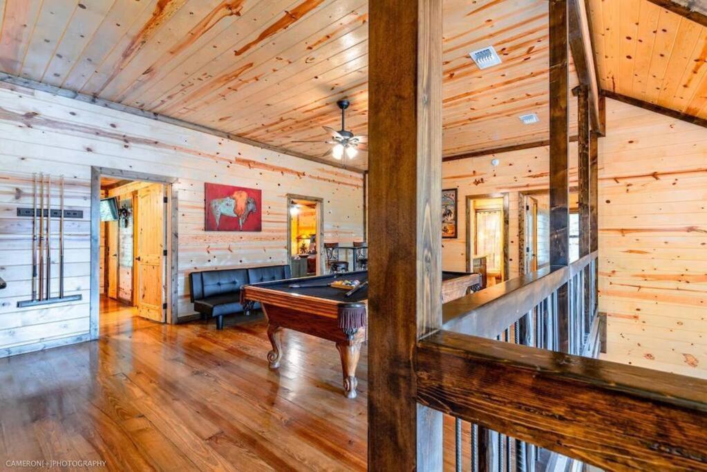 Iron Horse Lodge Sleeps 18, Games, Fire Pit, Hot Tub, Ev, More Broken Bow Luaran gambar