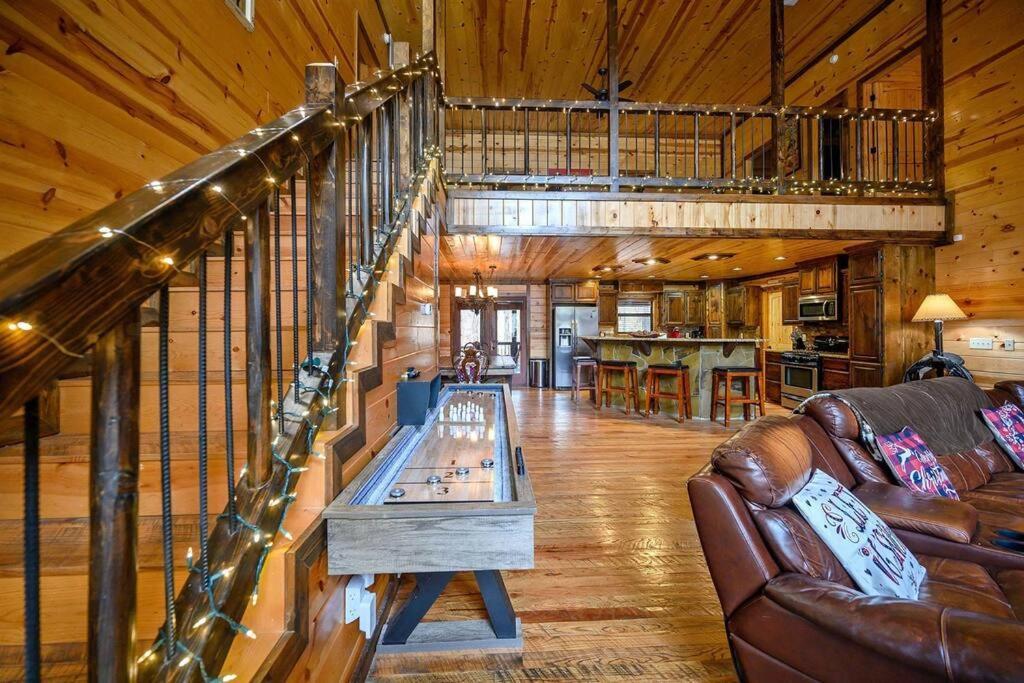 Iron Horse Lodge Sleeps 18, Games, Fire Pit, Hot Tub, Ev, More Broken Bow Luaran gambar