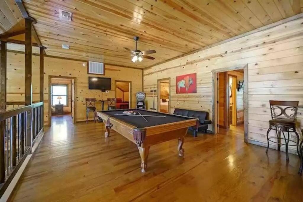 Iron Horse Lodge Sleeps 18, Games, Fire Pit, Hot Tub, Ev, More Broken Bow Luaran gambar