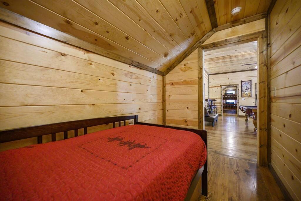 Iron Horse Lodge Sleeps 18, Games, Fire Pit, Hot Tub, Ev, More Broken Bow Luaran gambar