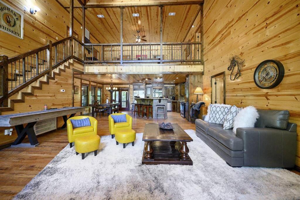 Iron Horse Lodge Sleeps 18, Games, Fire Pit, Hot Tub, Ev, More Broken Bow Luaran gambar