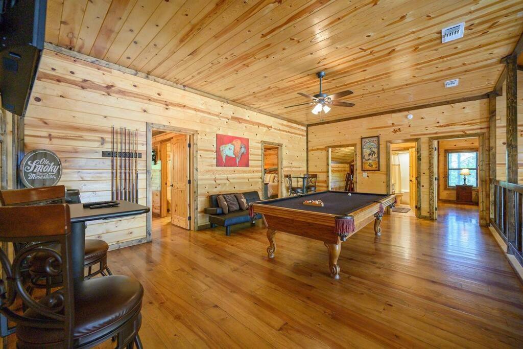 Iron Horse Lodge Sleeps 18, Games, Fire Pit, Hot Tub, Ev, More Broken Bow Luaran gambar